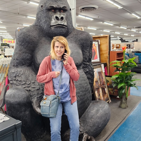 Meet your Posher, Christina - Picture 4 of 4